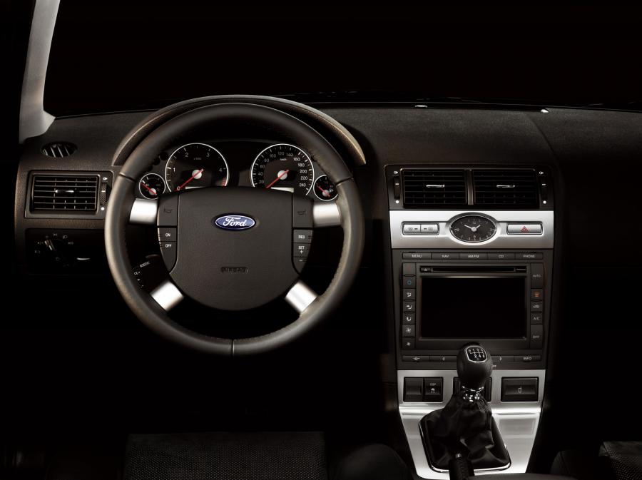  Ford Mondeo Wagon 2003 года  (фото 7 из 19)